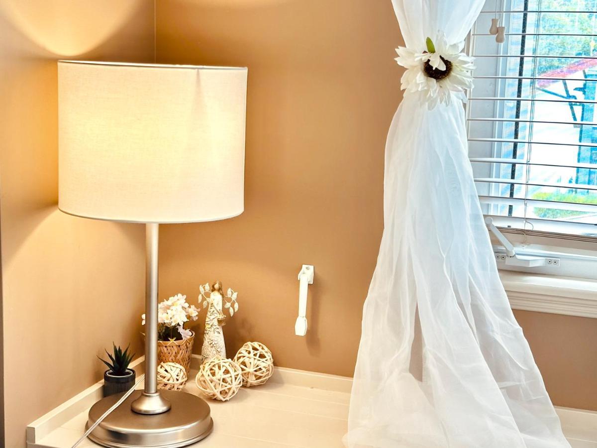 Scorpio House Langley Room 2 Экстерьер фото